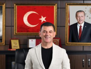 MUSTAFA ÇETİN: “YAŞASIN CUMHURİYET”