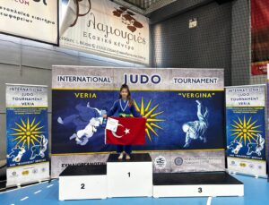 JUDO’DA RAKİP TANIMADIK, BİRİNCİ DE İKİNCİ DE ÇERKEZKÖY’DEN