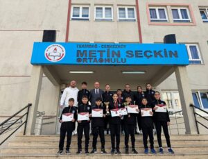 METİN SEÇKİN ORTAOKULU’NDAN ÇİFTE ŞAMPİYONLUK