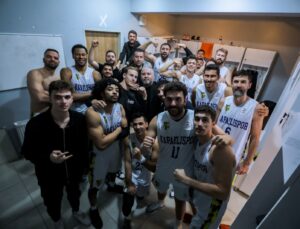 KAPAKLISPOR BASKETTE TARİH YAZIYOR