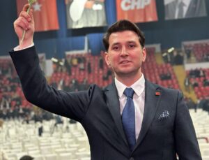 AYTEKİN ŞAHİNKAYA, GENEL MERKEZ MYK’YA SEÇİLDİ