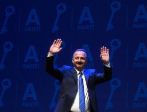 YAVUZ AĞIRALİOĞLU TEKİRDAĞ’A GELİYOR