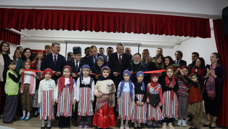 ŞEHİT MUSTAFA BAYKUŞ İLKOKULU’NDA KONFERANS SALONU AÇILDI