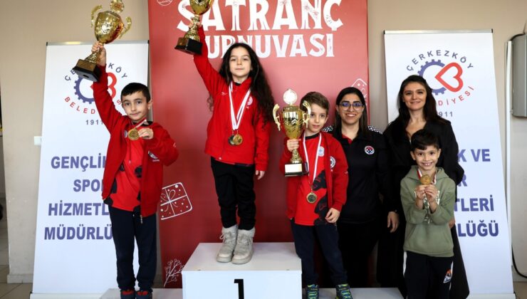 SATRANÇ TURNUVASI SONA ERDİ