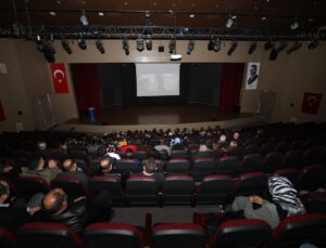 ZÜBEYDE ANALAR VE OĞULLAR FİLMİNİ HEP BİRLİKTE İZLEDİLER