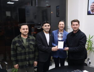 CHP GENÇLİK KOLLARINDA BAYRAK DEĞİŞİMİ