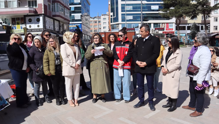 EMEKÇİ KADINLAR İÇİN 8 MART’TA SERGİ AÇILDI