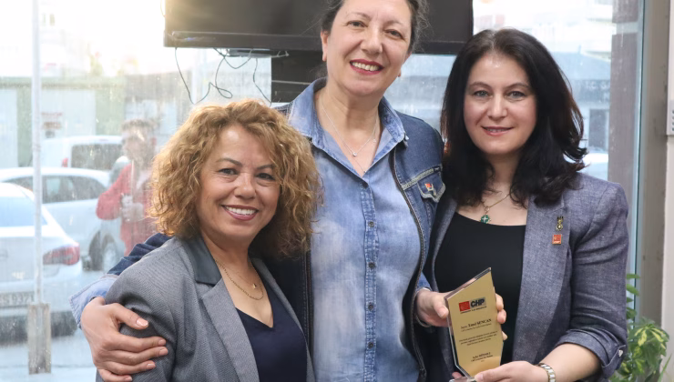 CHP’NİN YENİ KADIN KOLLARI BAŞKANI MÜRVET ŞEN OLDU