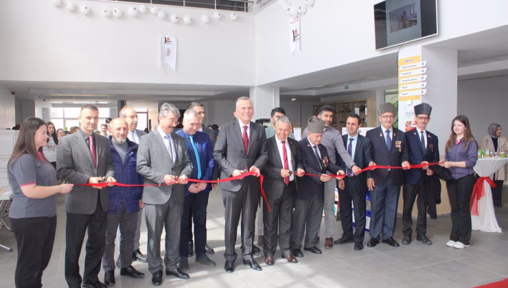 BİLİM FUARINDA 16 PROJE GÖRÜCÜYE ÇIKTI