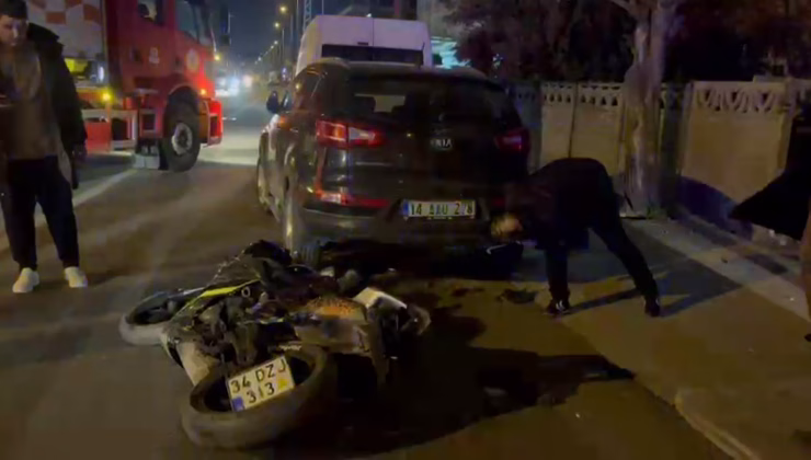 MOTOSİKLET SÜRÜCÜSÜ ARACIN ALTINDA SIKIŞTI