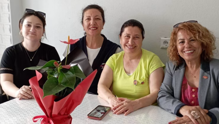 CHP’DEN ANNELER GÜNÜ’NDE EN ÖZEL ZİYARET