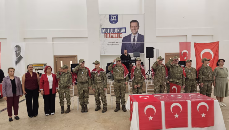 ÖZEL İNSANLAR ASKER EĞLENCESİNDE DOYASIYA EĞLENDİ