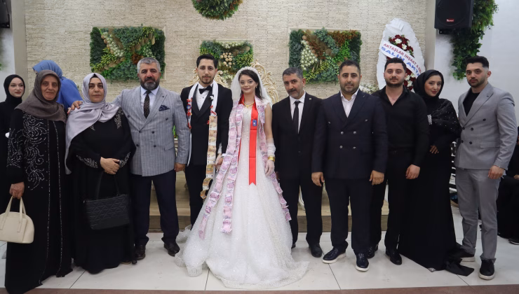 KARATAŞ VE TURAN AİLESİ’NİN MUTLU GÜNÜ