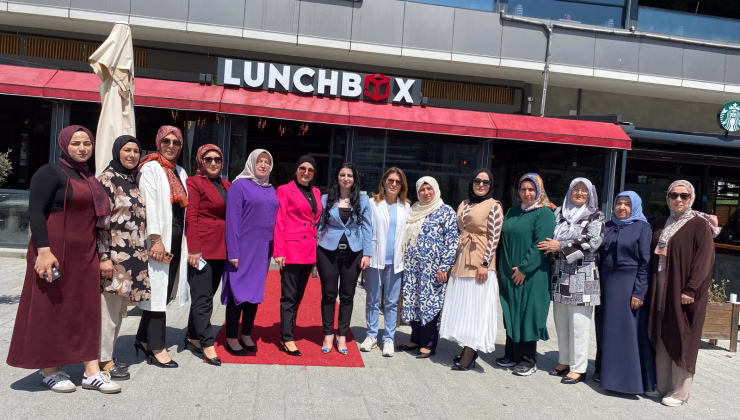 AK PARTİ’DEN ANNELER GÜNÜ KAHVALTISI