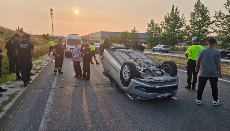 TERS DÖNEN ARAÇTAN KENDİ İMKANLARIYLA ÇIKTI