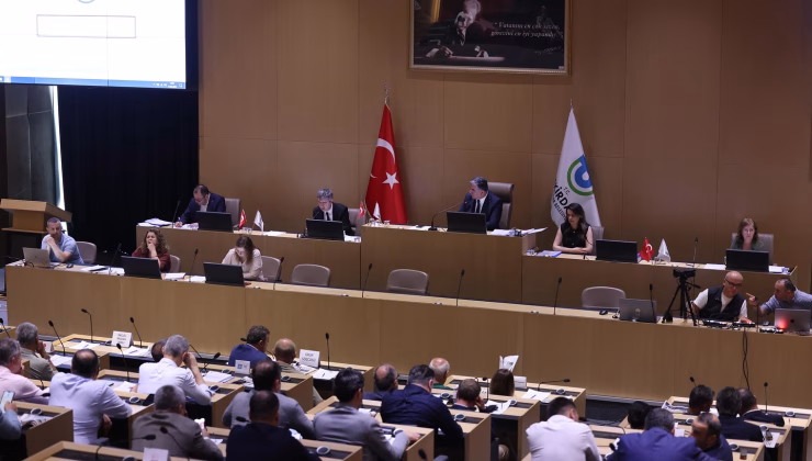 AKAY DİRENDİ, OTOPARK TALEBİ KOMİSYONA HAVALE EDİLDİ