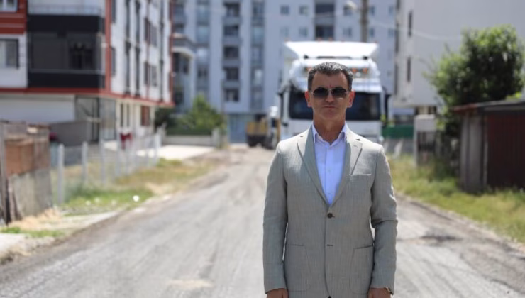 BAŞKAN ÇETİN: “BOZUK YOLLARIMIZI DAHA KONFORLU HALE GETİRİYORUZ”