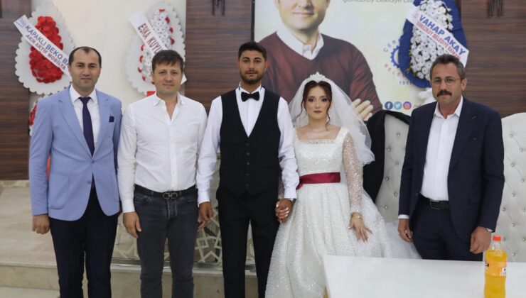 BİR ÖMÜR MUTLULUĞUN İLK ADIMINI ATTILAR
