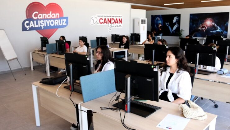 BUGÜNÜN GENÇLERİ GELECEĞE YÖN VERECEK