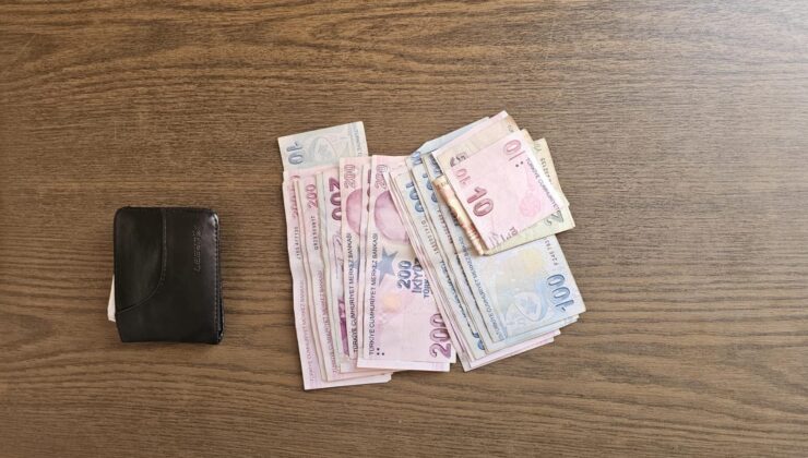 ÇOCUKLAR, BULDUKLARI PARAYI POLİSE TESLİM ETTİ