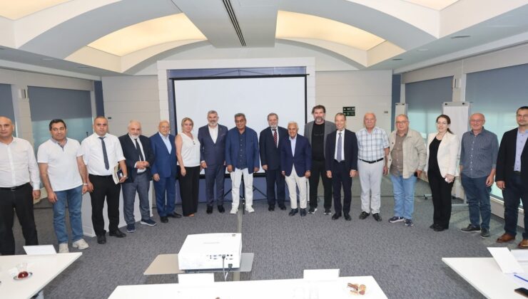 SANAYİNİN GELECEĞİ MASAYA YATIRILDI