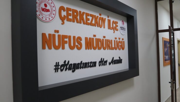 EHLİYETİNİ YENİLEMEYENLER İÇİN NÜFUS MÜDÜRLÜĞÜ AÇIK TUTULACAK