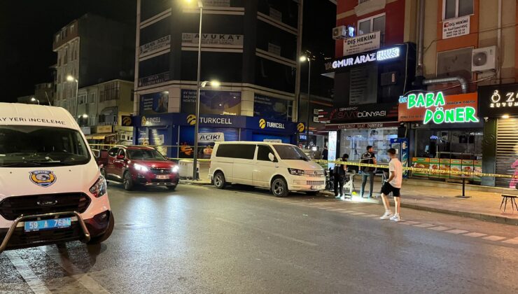 BEKÇİ BIÇAKLI SALDIRIDA YARALANDI