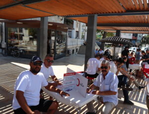 KIZILAY’IN KAN BAĞIŞI KAMPANYASINA YOĞUN İLGİ