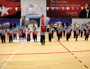 YAZ SPOR OKULU SONA ERDİ