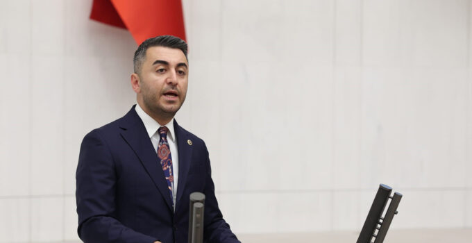 AVŞAR’DAN ÇOCUKLARA YEMEK VERİLMESİ İÇİN KANUN TEKLİFİ