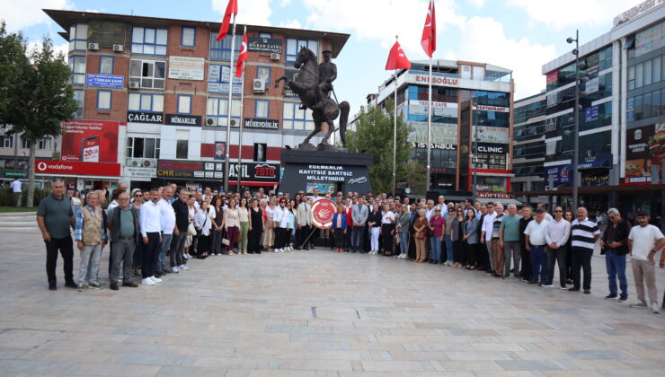 “BURADAYIZ, ALANLARDAYIZ, MEYDANLARDAYIZ”