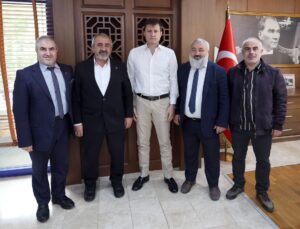 SAADET PARTİSİ İLÇE YÖNETİMİ’NDEN BAŞKAN AKAY’A ZİYARET