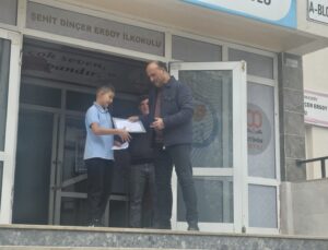 OKULUN KÜÇÜK BAŞKANI SÖZÜNÜ TUTTU!