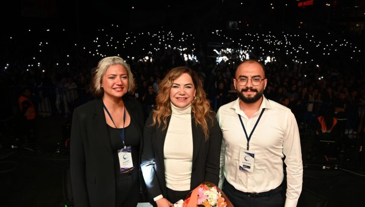 ÜNİVERSİTELİ GENÇLER “HOŞ GELDİN FEST” İLE COŞTU