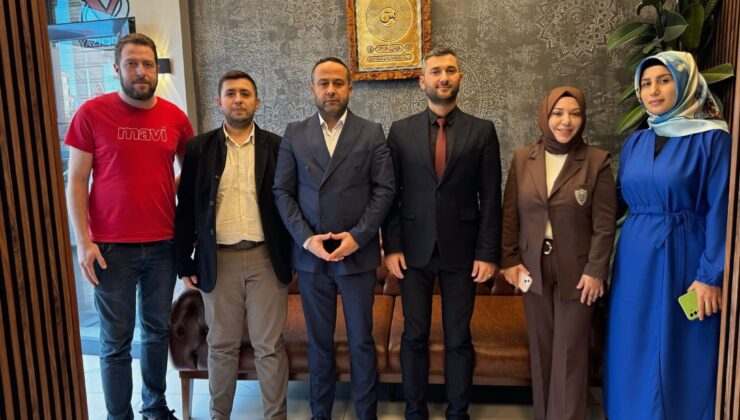 TÜRK KIZILAY ÇERKEZKÖY ŞUBESİ’NDE YENİ YÖNETİM GÖREVİNE BAŞLADI