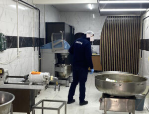 ZABITA’DAN RUHSAT, HİJYEN VE FİYAT ETİKETİ MESAİSİ