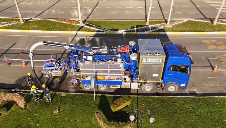 TESKİ’NİN KANAL TEMİZLEME ARACI SAHADA