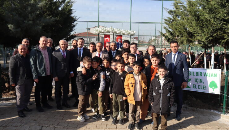 MİNİK ELLERDEN YEŞİL VATANA 210 FİDAN