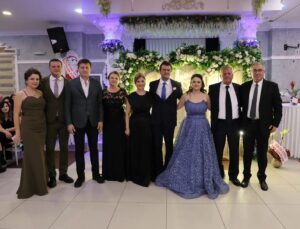 ELİFNUR VE KADİR, MUTLULUĞUN İLK ADIMINI ATTI