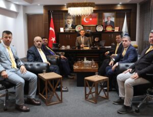 YILMAZ ARAT’TAN KAPAKLI BELEDİYE BAŞKANI ÇETİN’E ZİYARET
