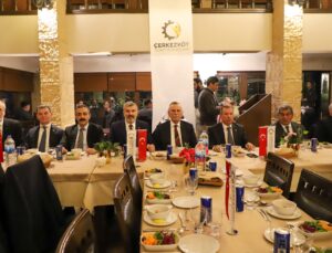 ÇTSO YIL SONU YEMEĞİNDE PROTOKOL VE İŞ DÜNYASI BULUŞTU