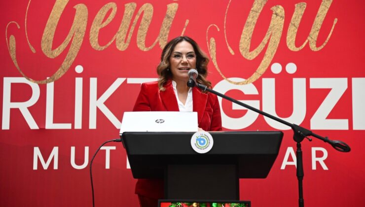 CANDAN BAŞKAN, BÜYÜKŞEHİR AİLESİNİN YENİ YILINI KUTLADI