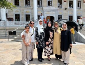 GÜÇBİLMEZ’DEN MİHALGAZİ’DEKİ KIYAFET TARTIŞMASINA TEPKİ