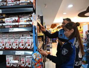 ZABITA, BAYRAM ÖNCESİ MARKETLERİ DENETLEDİ