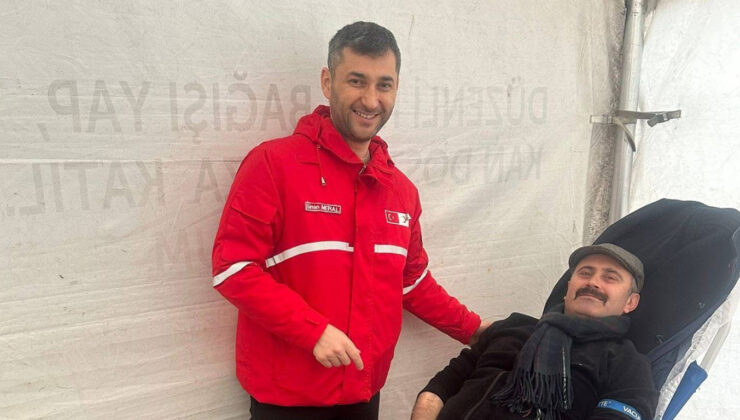 HAYAT KURTARMAK İÇİN SIRAYA GİRDİLER