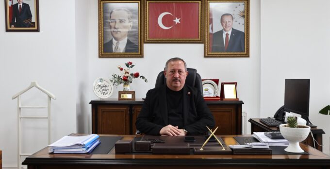 KAPAKLI BELEDİYESİ’NDE BAŞKANLIK GÖREVİ RAFET ÖZTÜRK’E EMANET