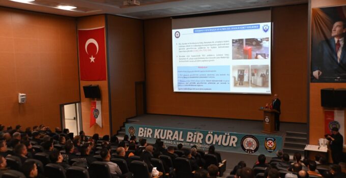 BÜYÜKŞEHİR GÜVENLİK PERSONELİNE TEŞEKKÜR PLAKETİ