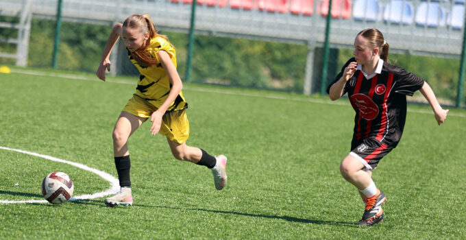 FUTBOL VE MASA TENİSİ ŞAMPİYONLARI BELLİ OLDU