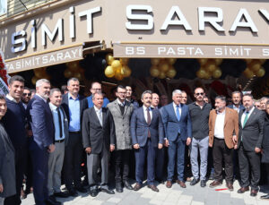 PASTA SİMİT SARAYI YENİLENEN YÜZÜYLE HİZMETE AÇILDI