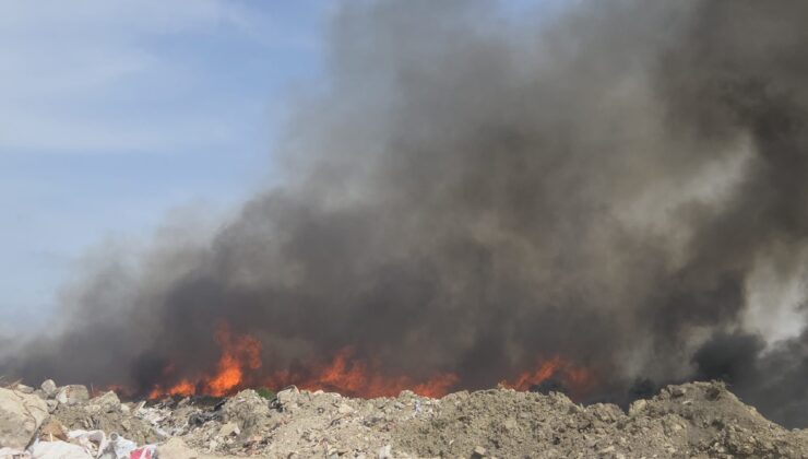 ATIK SAHASINDA YANGIN PANİĞİ